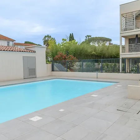 Casa-jardin Secret: Climatise Avec Piscine Daire