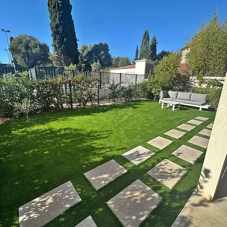 Daire Casa-jardin Secret: Climatise Avec Piscine