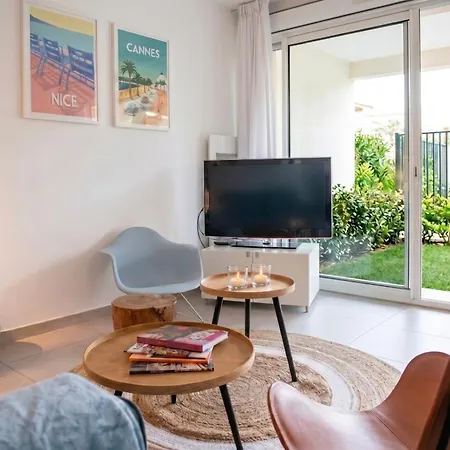 Casa-jardin Secret: Climatise Avec Piscine Ζουάν λε Πιν