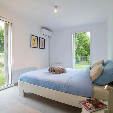 Casa-jardin Secret: Climatise Avec Piscine
